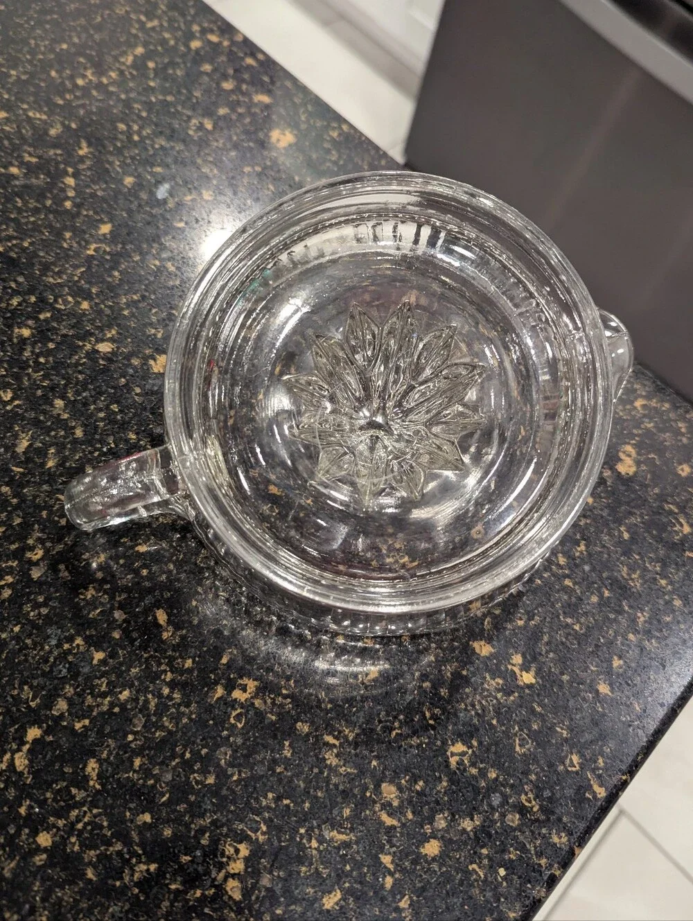 Anchor Hocking Clear Glass Citrus Juicer
